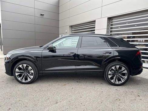Used 2025 Audi Q8 Premium Plus image 4