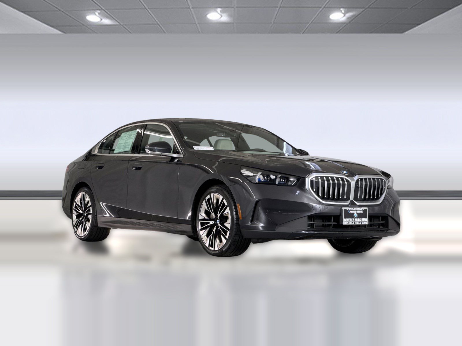 Used 2026 BMW 530i w/ Premium Package RWD image 6