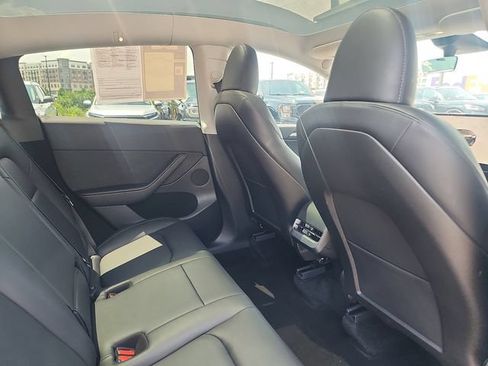 Used 2023 Tesla Model Y Long Range AWD/4WD image 25