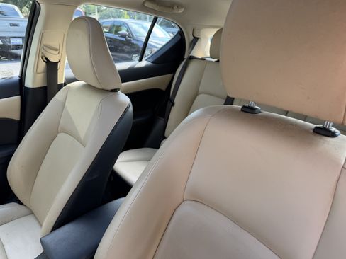 Used 2014 Lexus CT 200h FWD image 30