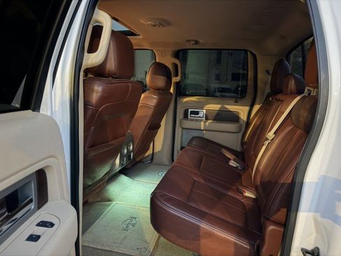 Used 2013 Ford F150 King Ranch w/ King Ranch Chrome Pkg image 11
