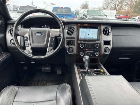 Used 2017 Ford Expedition EL Platinum image 13