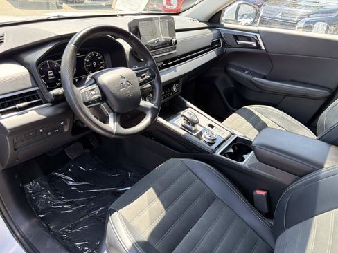 Used 2024 Mitsubishi Outlander Ralliart AWD/4WD image 14