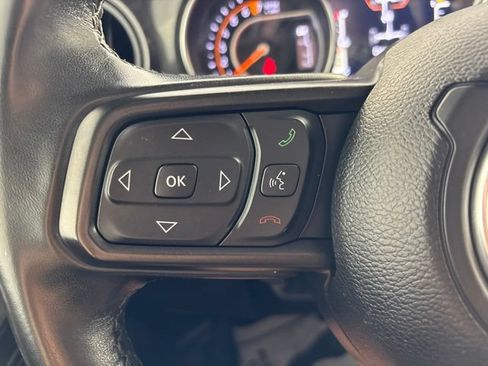 Used 2022 Jeep Gladiator Sport AWD/4WD image 11