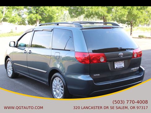 Used 2010 Toyota Sienna XLE Limited FWD image 3