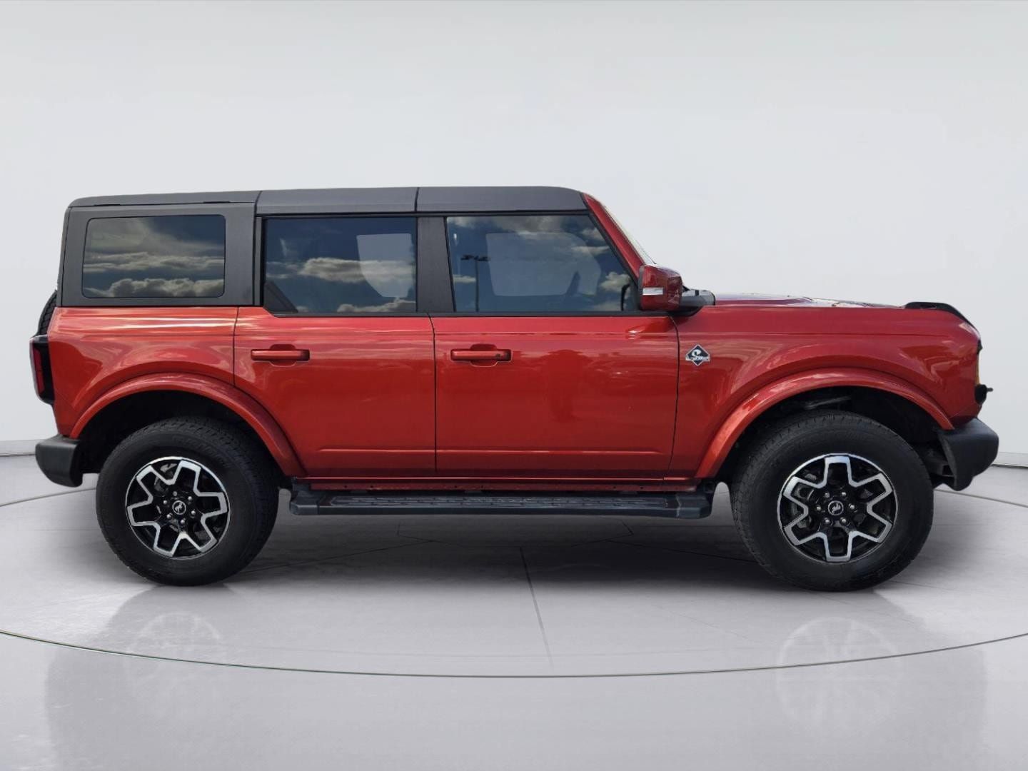 Used 2024 Ford Bronco Outer Banks AWD/4WD image 4