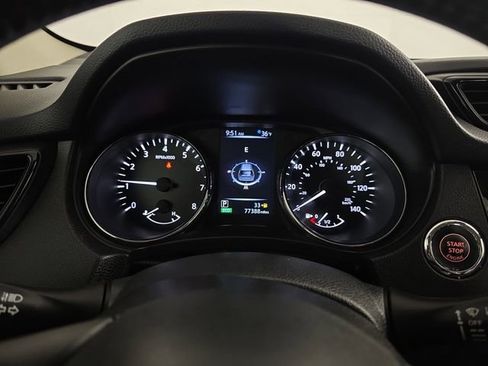 Used 2017 Nissan Rogue SL w/ SL Premium Package image 11