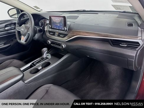 Certified 2025 Nissan Altima 2.5 SV image 26