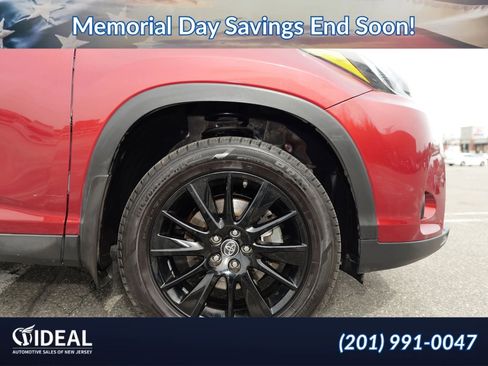 Used 2019 Toyota Highlander SE AWD/4WD image 14