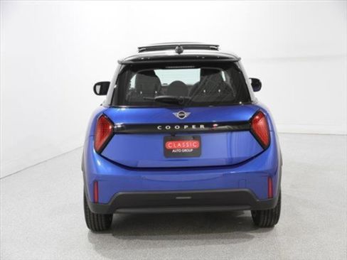 Certified 2025 MINI Cooper S image 4