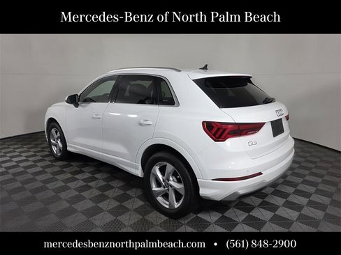 Used 2020 Audi Q3 2.0T Premium Plus w/ Premium Plus Package image 4