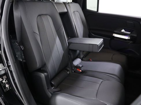 Certified 2025 Mercedes-Benz GLB 250 4MATIC image 56