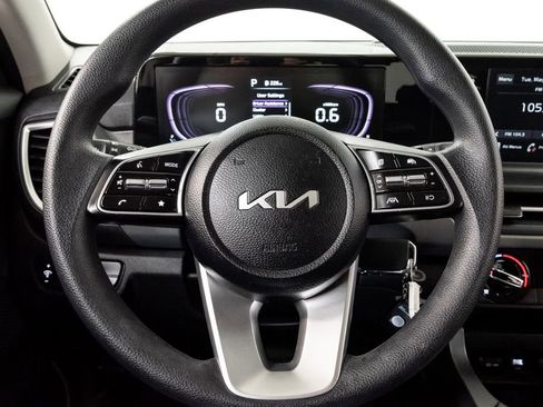 Certified 2024 Kia Seltos LX AWD/4WD image 12