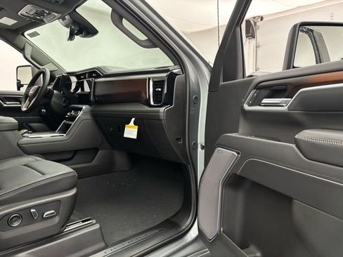 New 2026 GMC Sierra 2500 Denali w/ Denali Reserve Package image 29