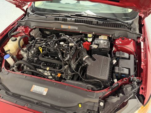 Used 2020 Ford Fusion SE FWD image 31