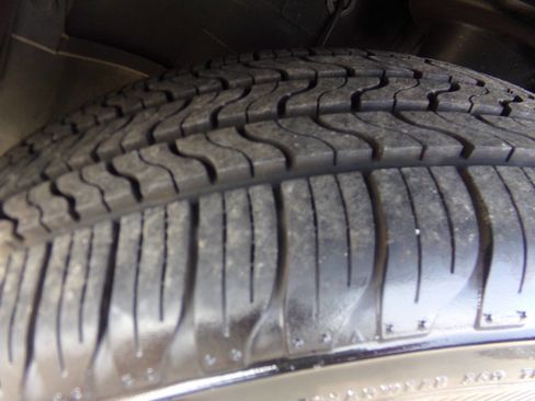 Used 2005 Honda CR-V LX image 17