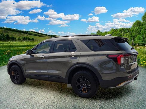 Used 2026 Ford Explorer Tremor w/ Tremor Ultimate Package AWD/4WD image 4
