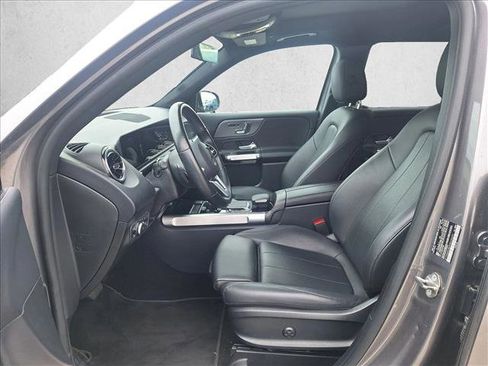 Used 2022 Mercedes-Benz GLB 250 image 10