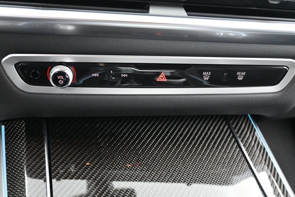 Used 2024 BMW X5 M60i AWD/4WD image 13
