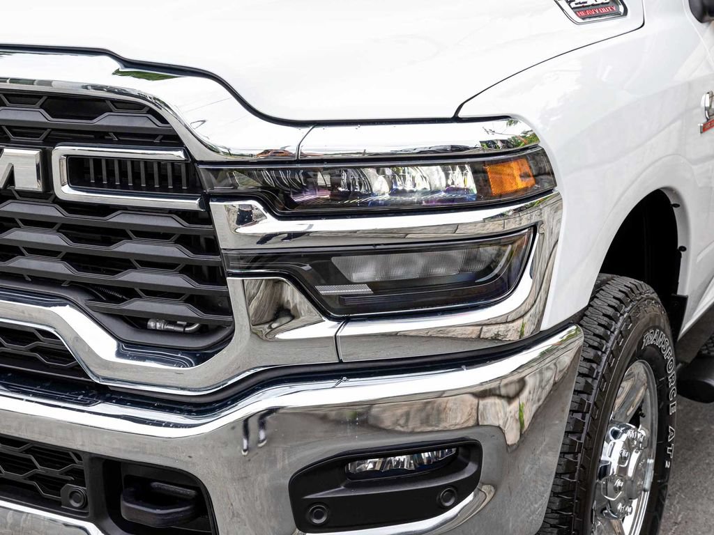 New 2026 RAM 2500 Tradesman AWD/4WD image 33