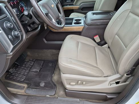 Used 2017 Chevrolet Silverado 1500 LTZ w/ Sport Package image 31