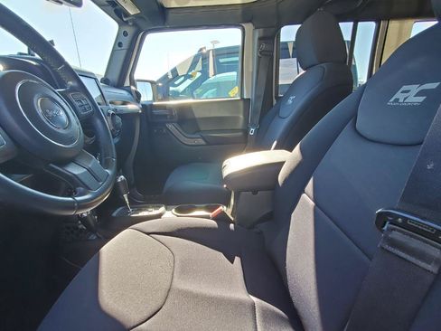 Used 2013 Jeep Wrangler Unlimited Sport AWD/4WD image 3