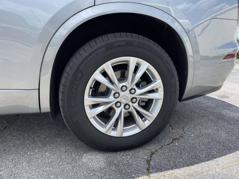Used 2024 Cadillac XT6 Luxury FWD image 3