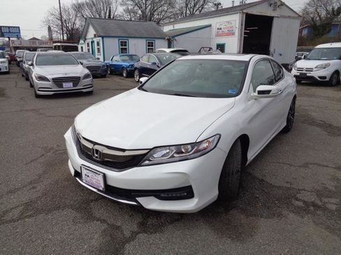 Used 2016 Honda Accord EX image 2