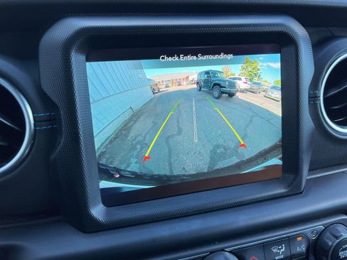 Used 2022 Jeep Wrangler Unlimited Rubicon 4xe w/ Cold Weather Group image 4