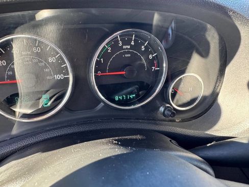 Used 2016 Jeep Wrangler Sport image 12