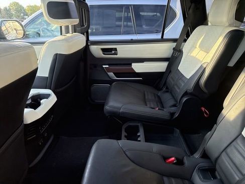 Used 2023 Toyota Sequoia Capstone image 5