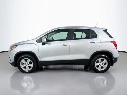 Used 2019 Chevrolet Trax LS w/ LPO, Protection Package AWD/4WD image 9