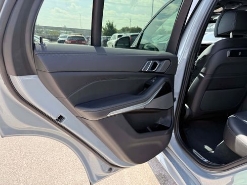 Used 2026 BMW X5 sDrive40i RWD image 14