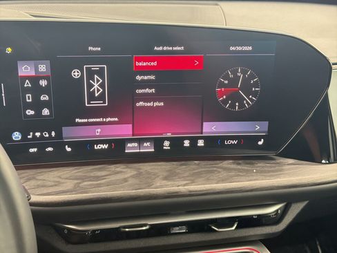 Certified 2025 Audi Q5 Premium w/ Convenience Package AWD/4WD image 19