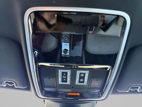 Used 2019 Land Rover Range Rover Supercharged image 27