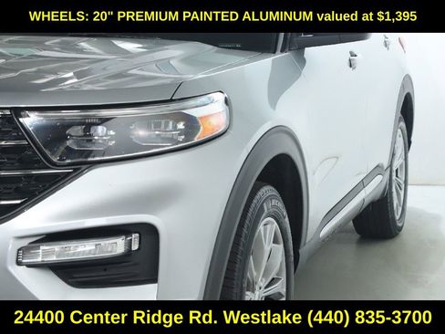 Used 2022 Ford Explorer XLT w/ Equipment Group 202A image 5