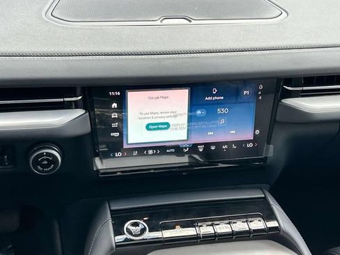 New 2027 Lincoln Navigator Reserve AWD/4WD image 16