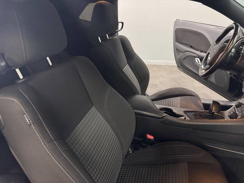 Used 2020 Dodge Challenger SXT image 45