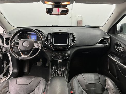 Used 2019 Jeep Cherokee Limited w/ Luxury Group image 13