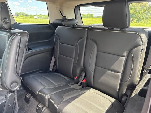 Used 2017 GMC Acadia Denali w/ Technology Package AWD/4WD image 11