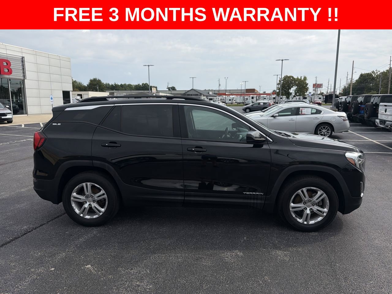 Used 2018 GMC Terrain SLE w/ Driver Convenience Package FWD image 31