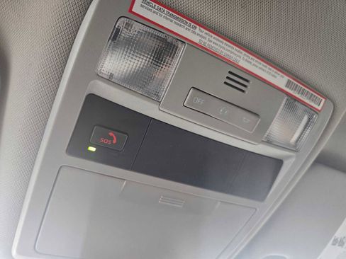 Used 2022 Toyota Tacoma SR image 32