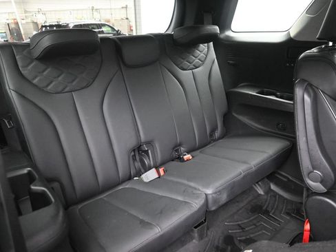 Used 2022 Hyundai Palisade Limited w/ Cargo Package AWD/4WD image 11