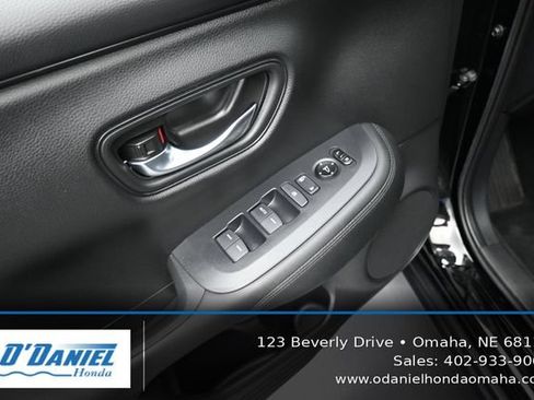 Used 2024 Honda HR-V LX image 24