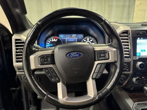 Used 2017 Ford F150 Platinum w/ Equipment Group 701A Luxury image 26