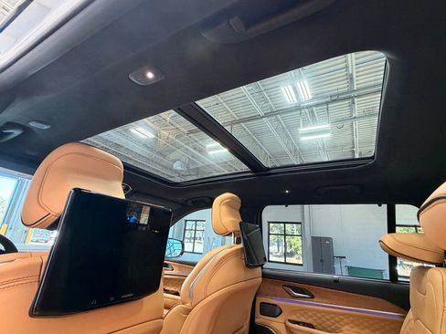 Used 2024 Jeep Grand Cherokee L Summit AWD/4WD image 27