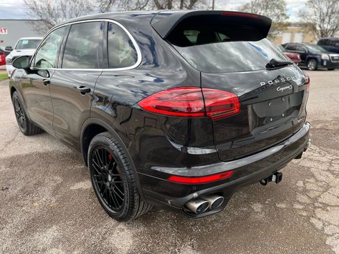 Used 2015 Porsche Cayenne S AWD/4WD image 5