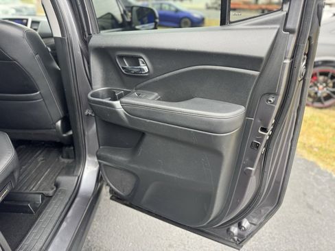 Used 2017 Honda Ridgeline RTL-T image 23