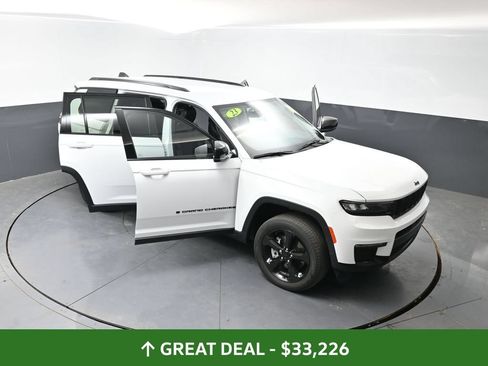 Used 2023 Jeep Grand Cherokee L Limited w/ Luxury Tech Group II AWD/4WD image 37