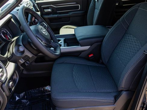 New 2026 RAM 3500 Big Horn AWD/4WD image 18